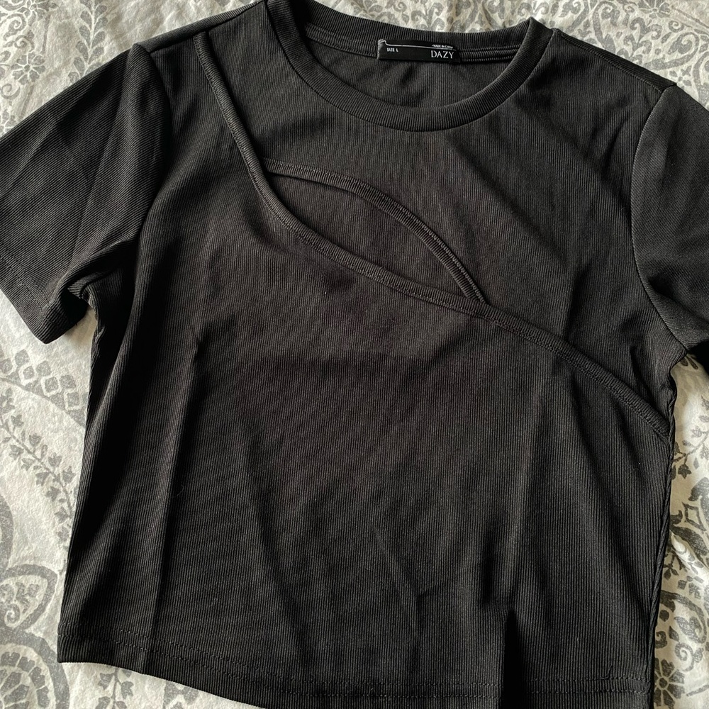 Dazy Black Hole Top